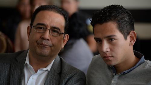 Hermano e hijo de Jimmy agotan recursos para evitar juicio