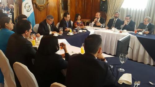 En medio de la crisis, Cacif le hace dos propuestas a Jimmy