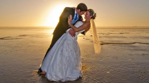 Este es el tiempo que las parejas modernas esperan para casarse