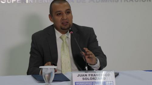 ¿Recibiste una factura de estas empresas? Debes presentarte a la SAT