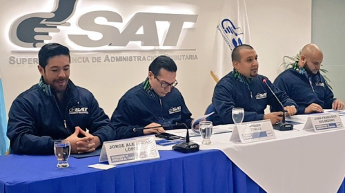 SAT supera meta de recaudación de impuestos en noviembre 
