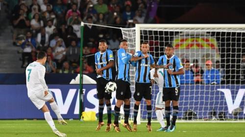 CR7 marca un golazo de falta directa y le anulan el segundo tanto