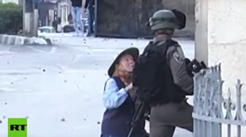 Anciana intenta poner paz en enfrentamiento entre Israel y Palestina