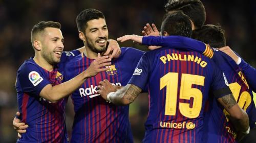 El Barça golea al Dépor y se distancia en la tabla antes del Clásico