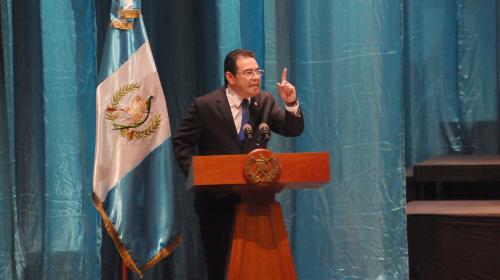 Jimmy critica a diputados, pero pide a la poblaci&oacute;n respeto para ellos