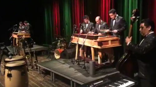 As&iacute; es un concierto de Fidel Funes y su Marimba Orquesta en Europa