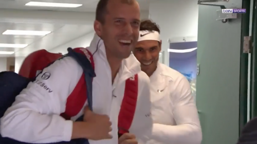 El ins&oacute;lito accidente de Nadal previo a su eliminaci&oacute;n en Wimbledon