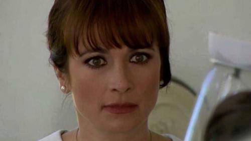 Famosa actriz se convierte en conductora de Uber por falta de empleo