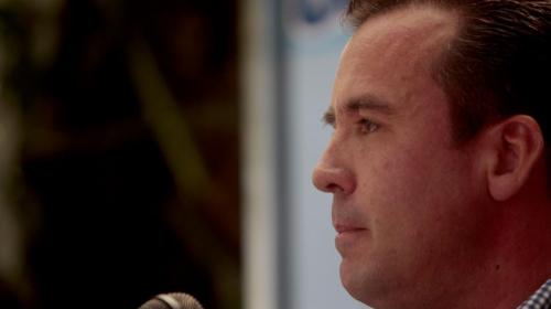 Sinibaldi habría obligado a un albañil a firmar cheques