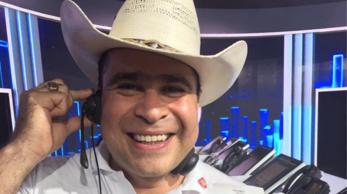 Subastan el sombrero de Neto Bran en la final de la Telet&oacute;n 2017