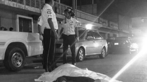 Sangriento ataque armado deja tres muertos y dos heridos