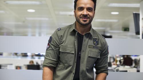 Luis Fonsi arrasa en Internet con su tierno baile de “Despacito”