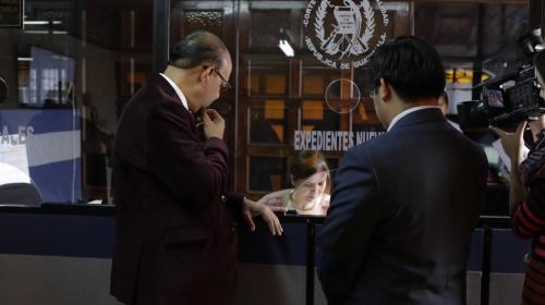 Accionan para que los diputados no reciban Bono 14 ni Aguinaldo