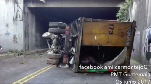 Esta es la causa por la que cay&oacute; el cami&oacute;n recolector en el Tr&eacute;bol