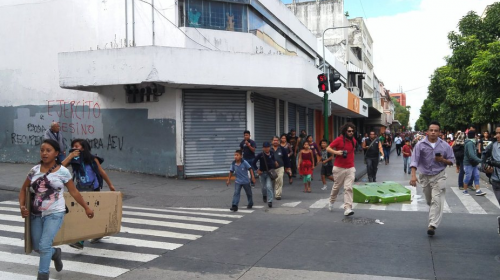 Balacera en la Sexta Avenida de la zona 1 deja dos heridos