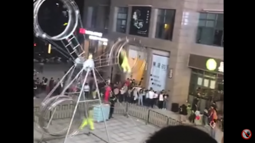 Muere un acr&oacute;bata tras caer durante una riesgosa presentaci&oacute;n