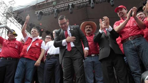 Reaparecen los "amigos de Manuel Baldiz&oacute;n" por su cumplea&ntilde;os