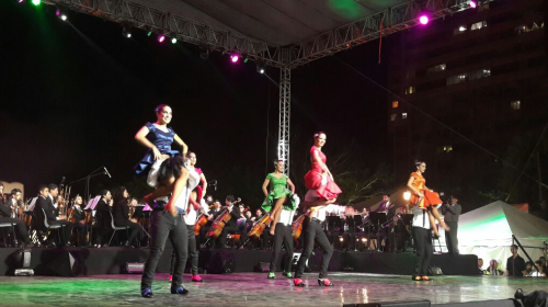 Así inició el "Festival Cultural Paseo la Sexta", con ritmo y color 