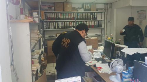 Realizan allanamientos contra falsos maquileros y empleados de la SAT