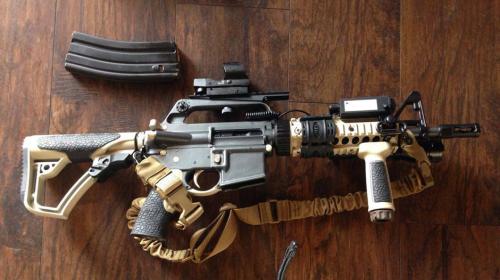 Buscaban defraudadores y la PNC encontró este arsenal