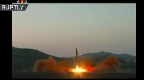 Estas son las im&aacute;genes del misil bal&iacute;stico lanzado por Corea del Norte