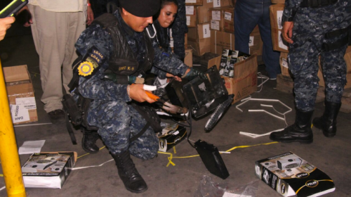 Encuentran droga oculta en estufas el&eacute;ctricas