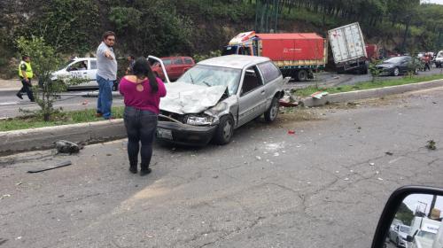 As&iacute; est&aacute; la ruta Interamericana tras el accidente de un trailer