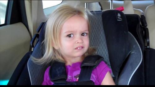 Mira c&oacute;mo luce la ni&ntilde;a de un "meme" y hasta donde lleg&oacute; su popularidad