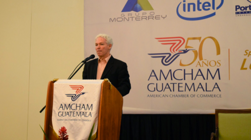 Detienen a Enrique Lacs, exviceministro de Econom&iacute;a