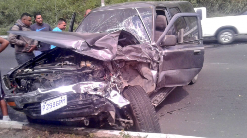 Accidente múltiple bloquea el paso en la ruta al Pacífico