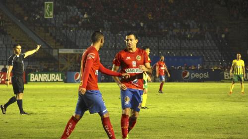 Ever Almeida interviene para que Marco Pappa regrese a Municipal