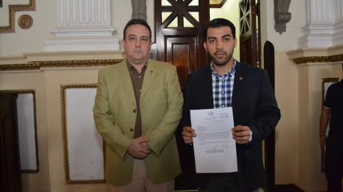 Diputados proponen ley que beneficiaría al contrabando