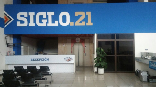 Edificio de Siglo 21, vinculado a Baldetti, pasa a manos del Estado