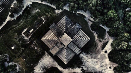 Esta es la pol&eacute;mica foto captada con un dron en Chich&eacute;n Itz&aacute; 