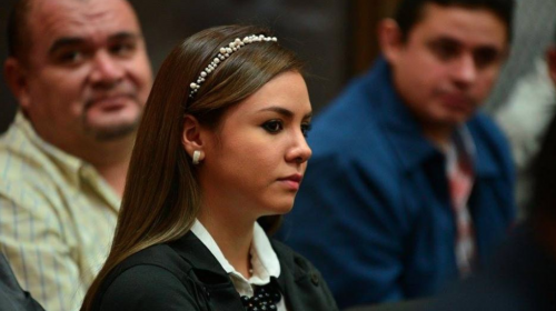 Quién es Alejandra Reyes, la mujer que abrió la "Caja de Pandora" 