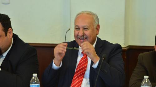 Gobierno llega a acuerdo con constructoras para reparar carreteras