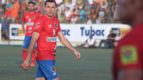 Marco Pappa queda fuera de Municipal por indisciplina