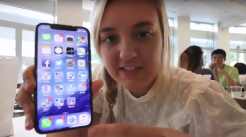 Publica un video del nuevo iPhone y Apple despide a su padre