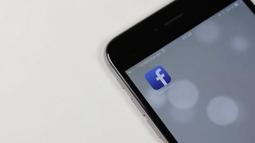 &iquest;Facebook puede espiarte por medio de tu celular? 