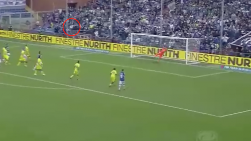 El espectacular gol de tiro libre a m&aacute;s de 35 metros de la porter&iacute;a