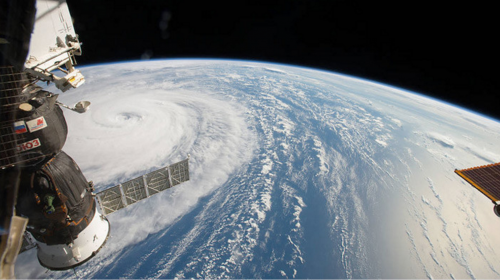 Sat&eacute;lite graba un "espeluznante" rostro en el centro del hurac&aacute;n Irma