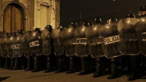 PNC asegura que no agredió a manifestantes en evacuación de diputados