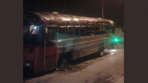 La extraña razón por la que encontraron un bus incendiado en Mixco