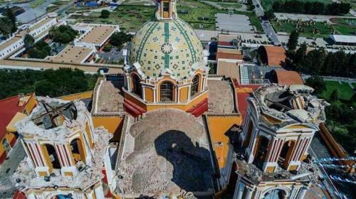 Graban el momento en que se derrumba una iglesia en México