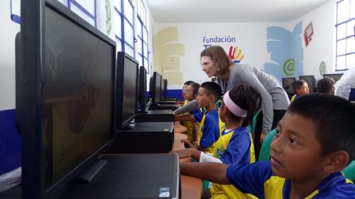 Ni&ntilde;os estar&aacute;n cerca de alcanzar sus sue&ntilde;os con el "Aula Digital"