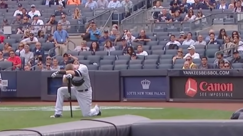 Pelotazo deja inconsciente a ni&ntilde;a de dos a&ntilde;os en partido de b&eacute;isbol 