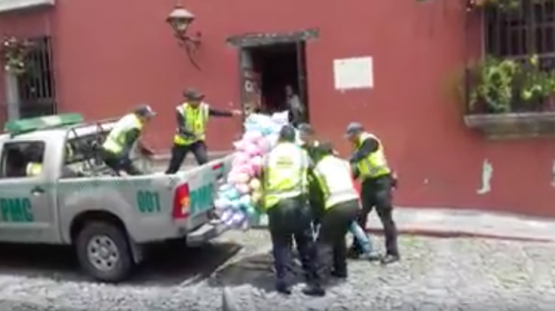 Polic&iacute;a Municipal arrebata en un minuto la venta del d&iacute;a a vendedor