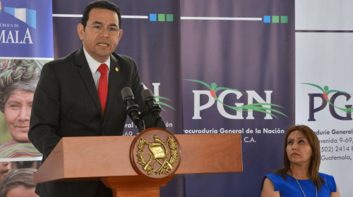 MP presenta nuevo antejuicio contra Jimmy Morales por sobresueldo