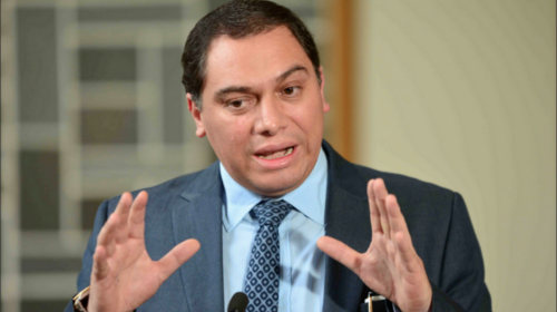 El Rolex que Monzón le regaló al exministro y los negocios en Salud