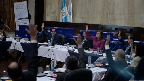 Las curiosidades de los aspirantes a Fiscal General